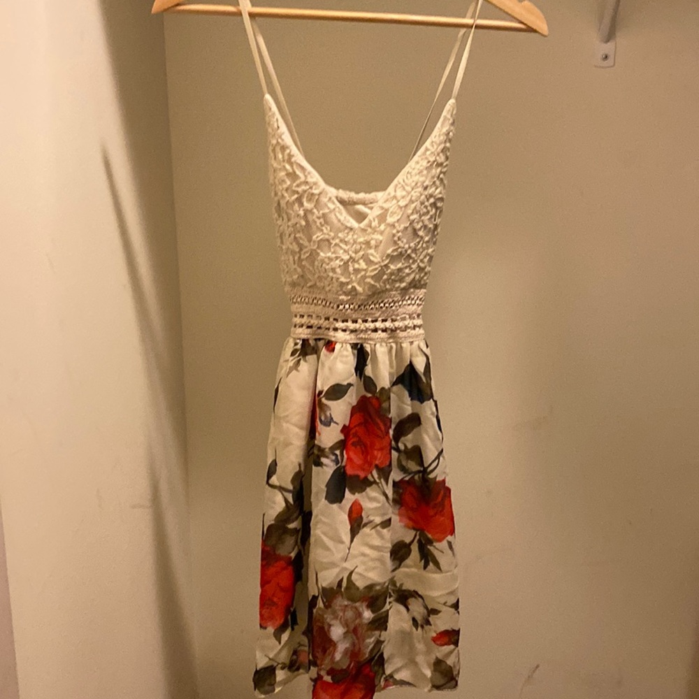 Adorable Floral Sundress with Crossed Back-straps